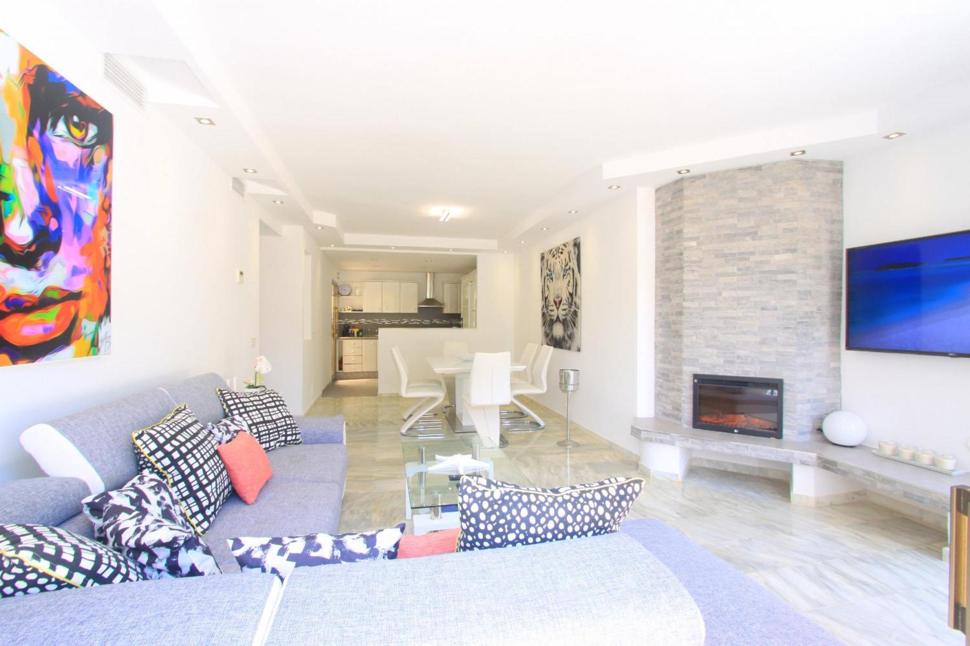 Modern Penthouse Frontline Urbanisation Apartamento